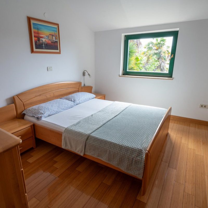 Bedroom blue apt pic 4